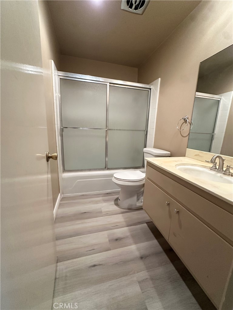 135 Diamond Street Property Photo 10