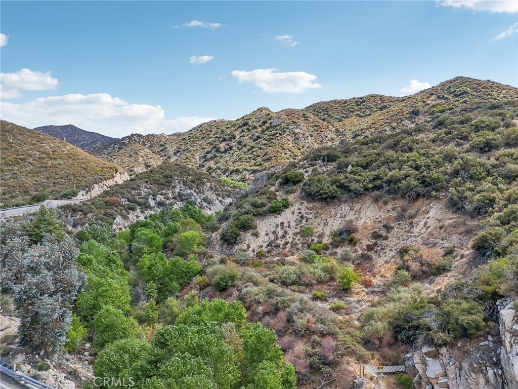 23070 Angeles Forest Property Photo 10
