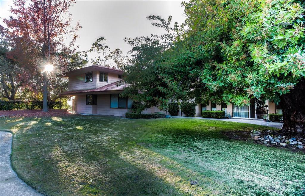 682 Deodar Lane Property Photo 1