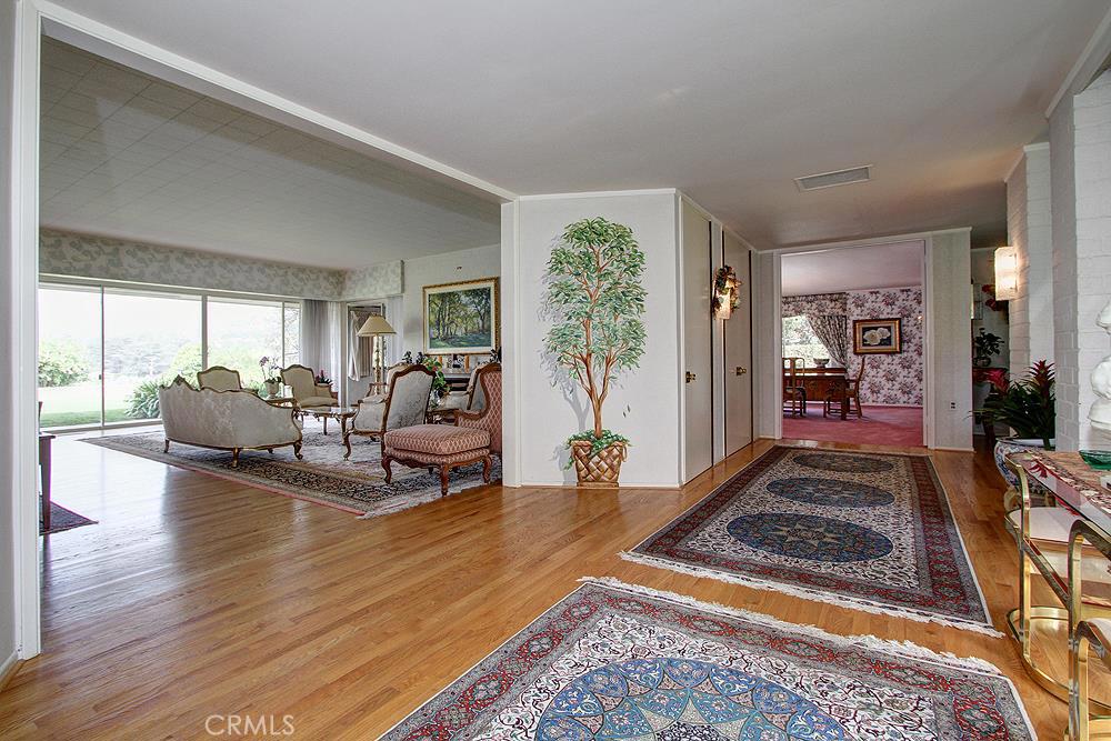 682 Deodar Lane Property Photo 6