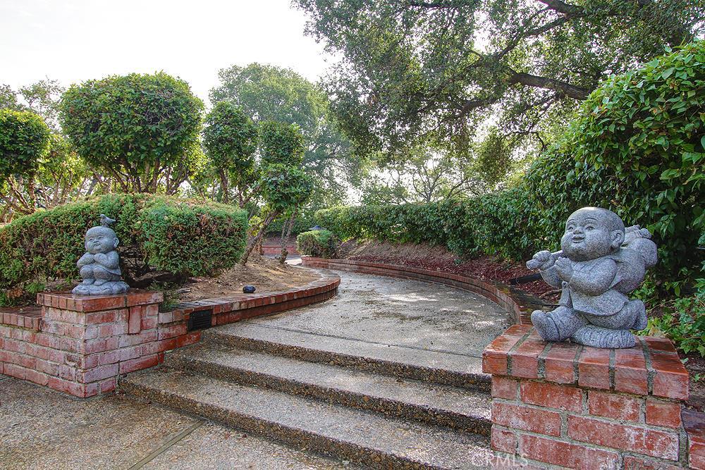 682 Deodar Lane Property Photo 10