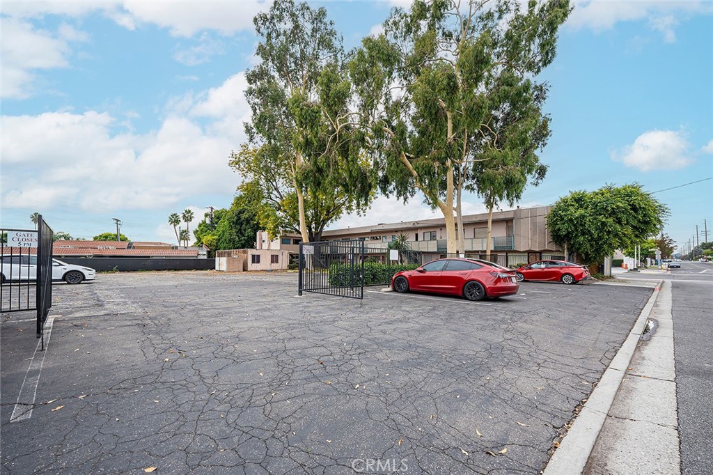 900 S San Gabriel Boulevard 200 Property Photo 12