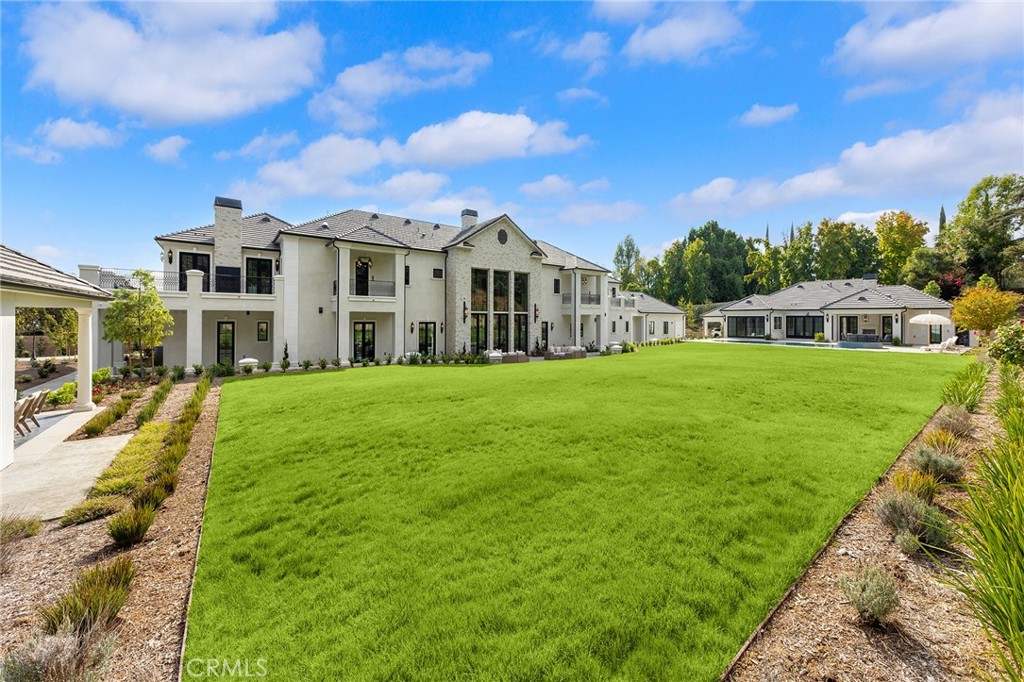 188 Deodar Lane Property Photo 2