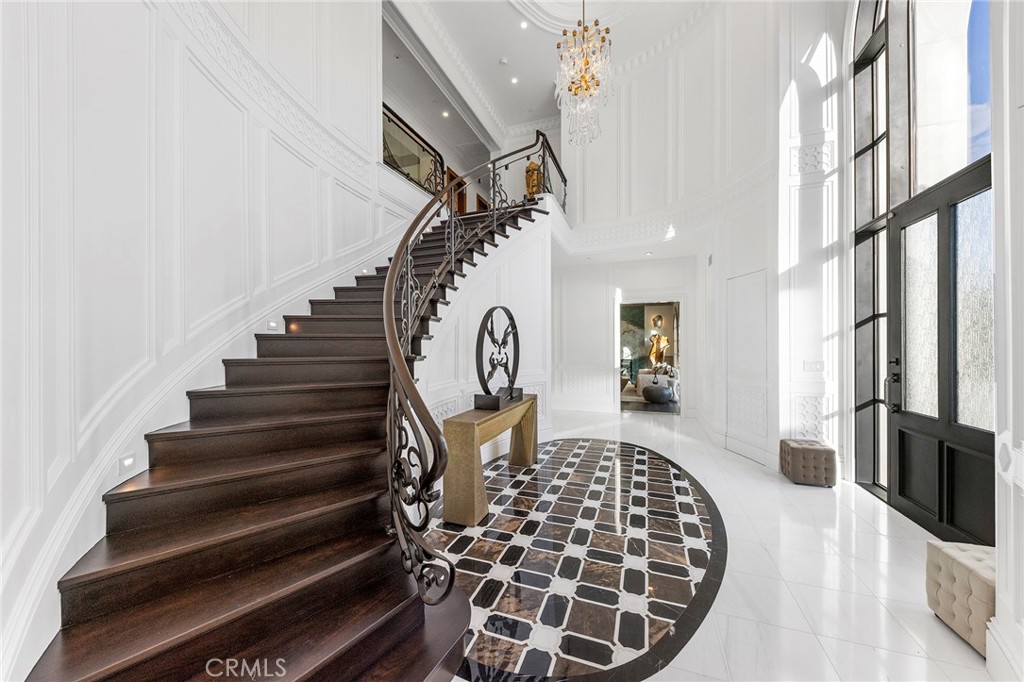 188 Deodar Lane Property Photo 6