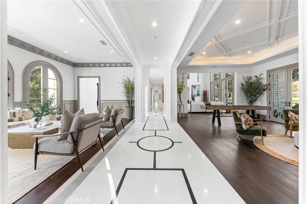 188 Deodar Lane Property Photo 8