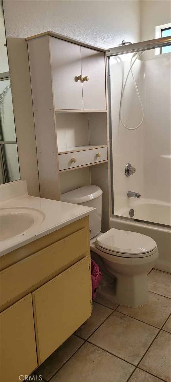 905 S 2nd Street D Property Photo 6