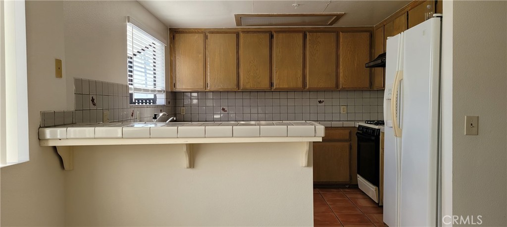 905 S 2nd Street D Property Photo 8