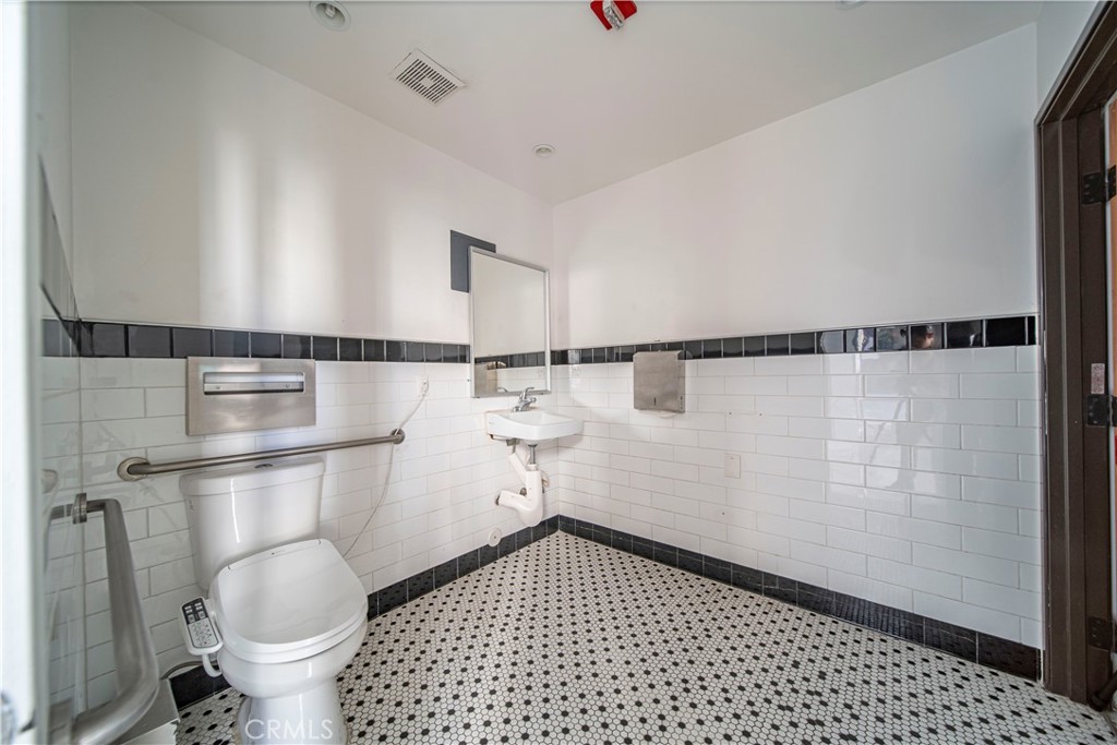 500 N Atlantic Boulevard 163 Property Photo 17