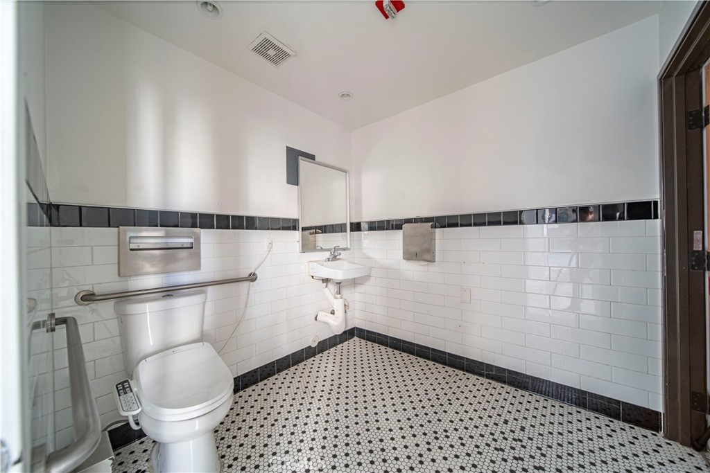 500 N Atlantic Boulevard 163 Property Photo 17