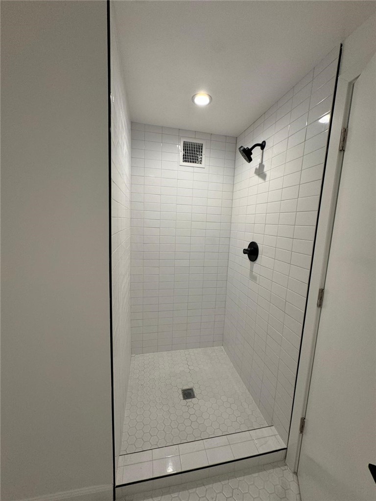 1244 Innes Avenue D Property Photo 9
