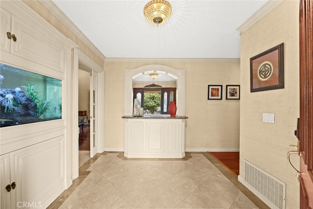 2670 San Angelo Drive Property Photo 4