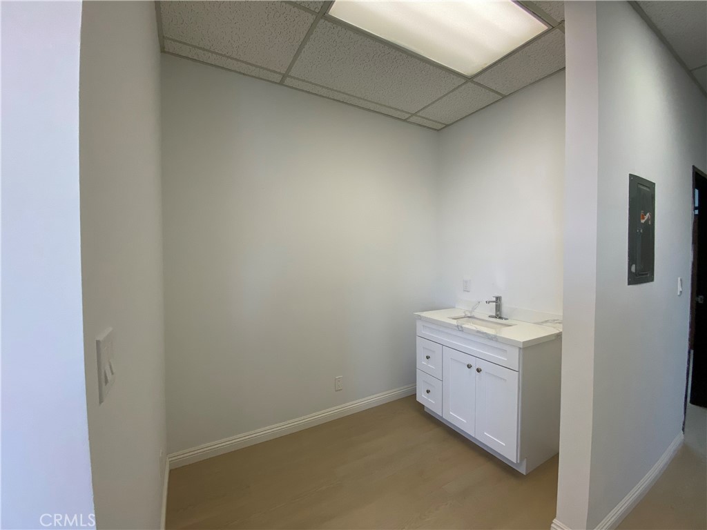 223 N Garfield Avenue 201 Property Photo 29