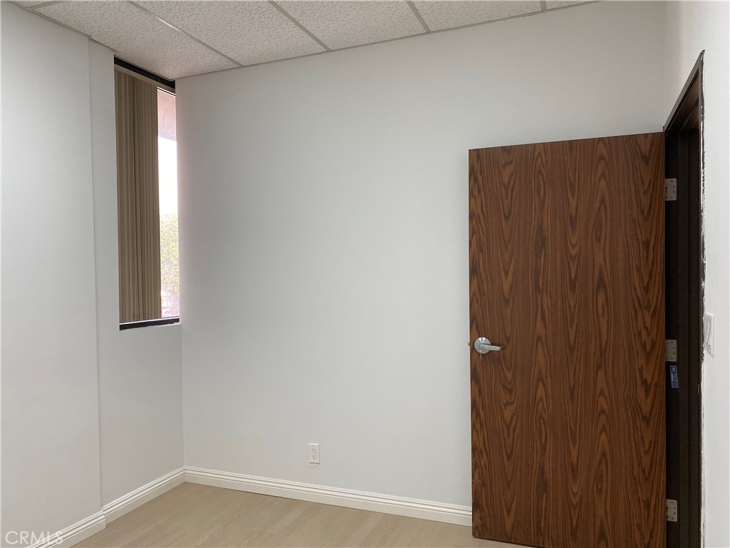 223 N Garfield Avenue 201 Property Photo 36