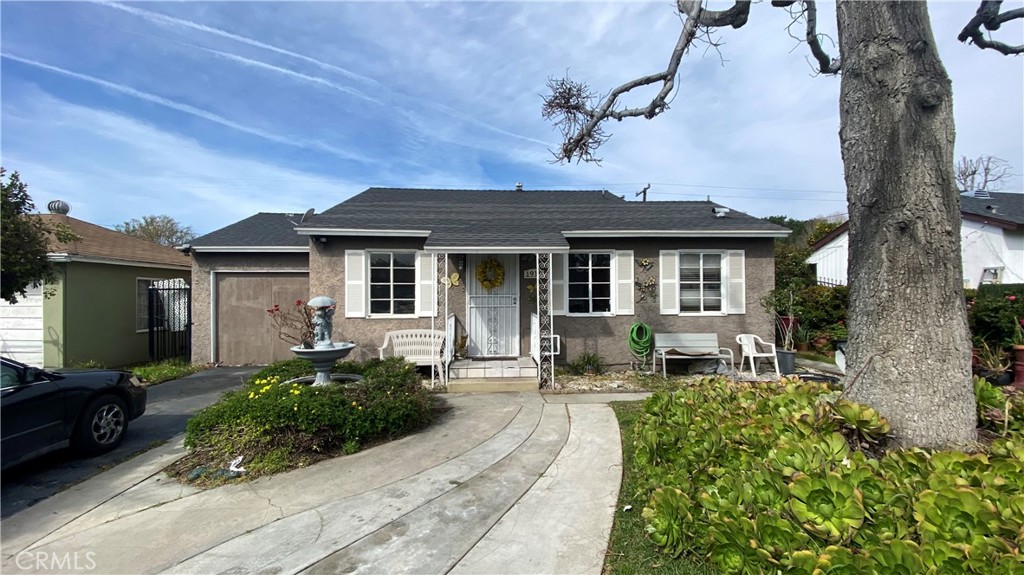 1919 Capehart Avenue Property Photo