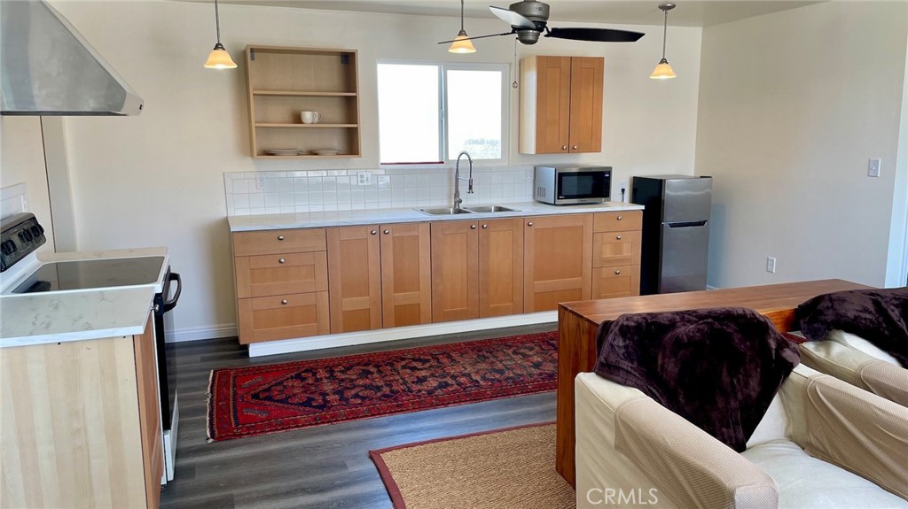 38013 Foothill Road Property Photo 11