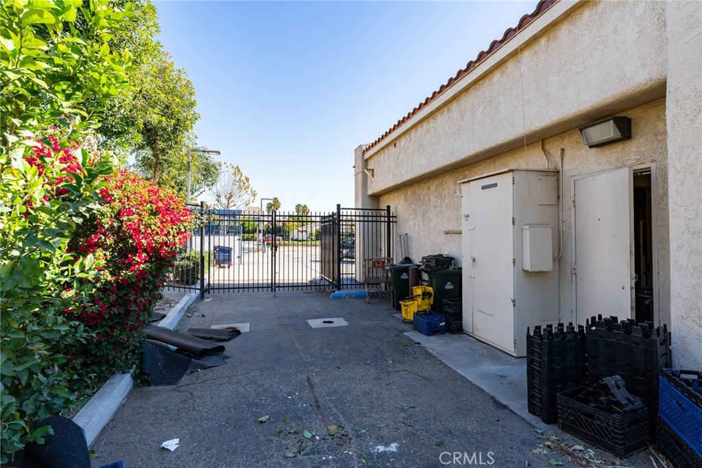 101 N Vineyard Avenue Property Photo 66