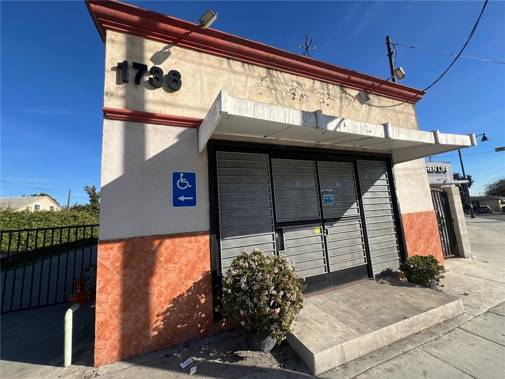 1736 S Del Mar Avenue Property Photo 2