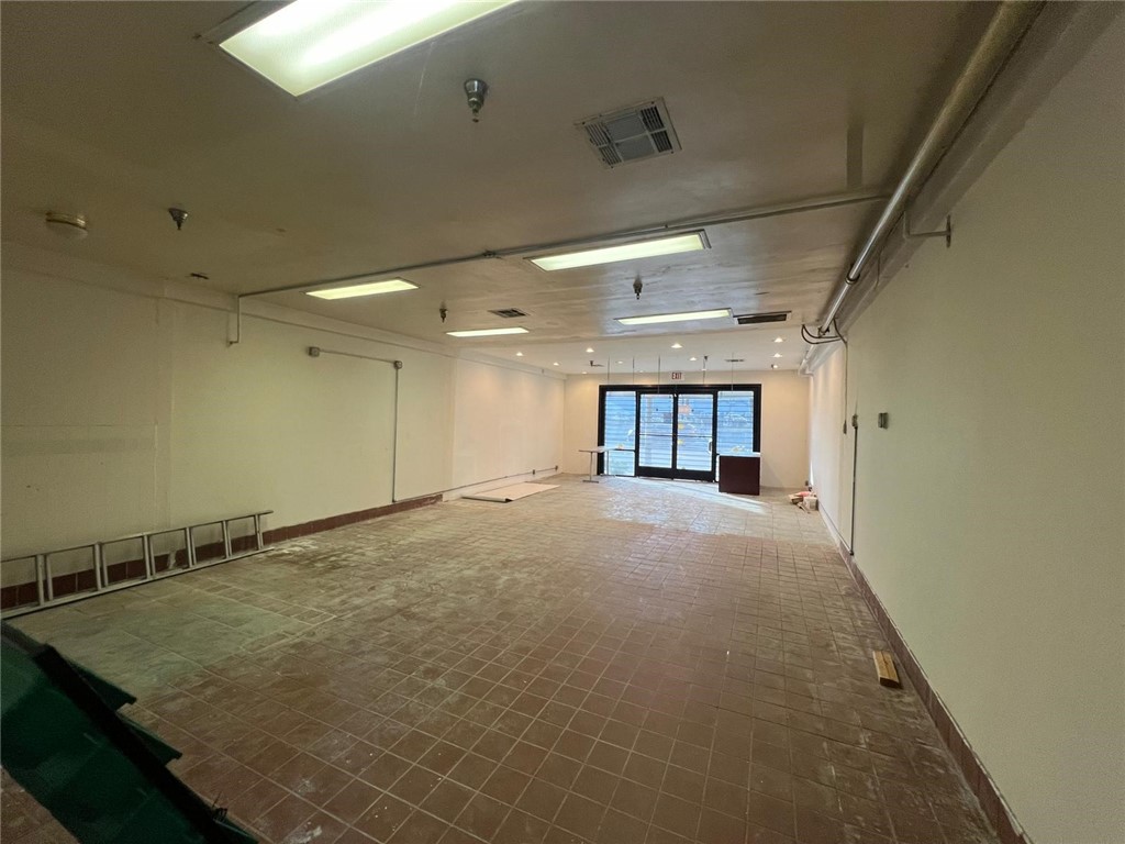 1736 S Del Mar Avenue Property Photo 4