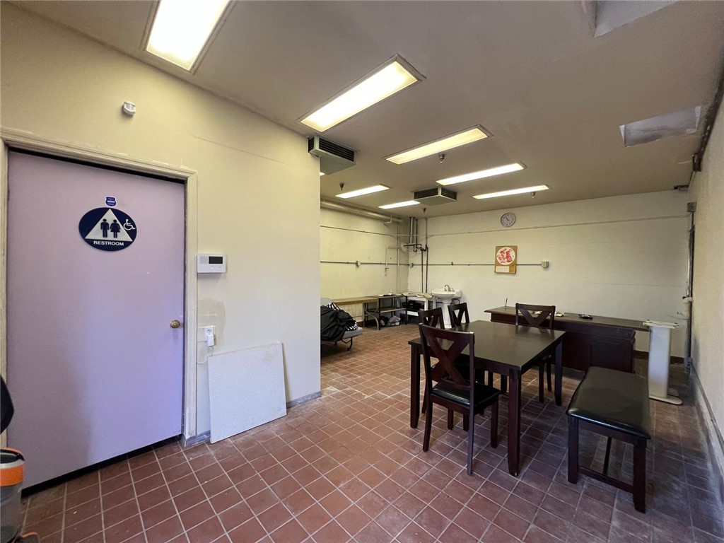 1736 S Del Mar Avenue Property Photo 6