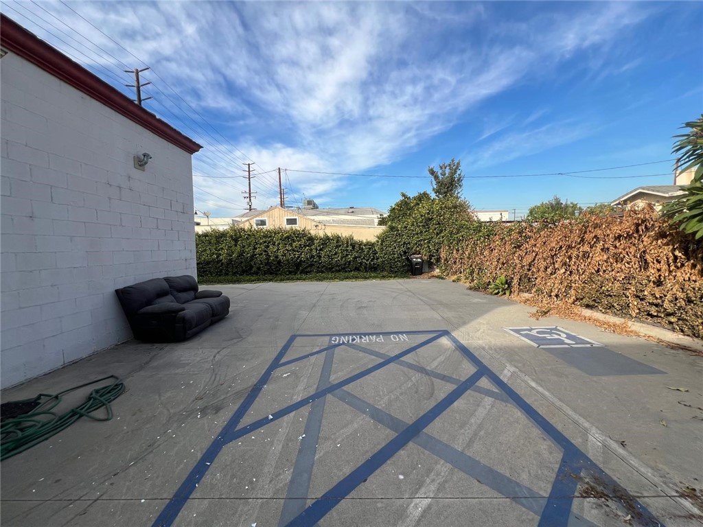 1736 S Del Mar Avenue Property Photo 11