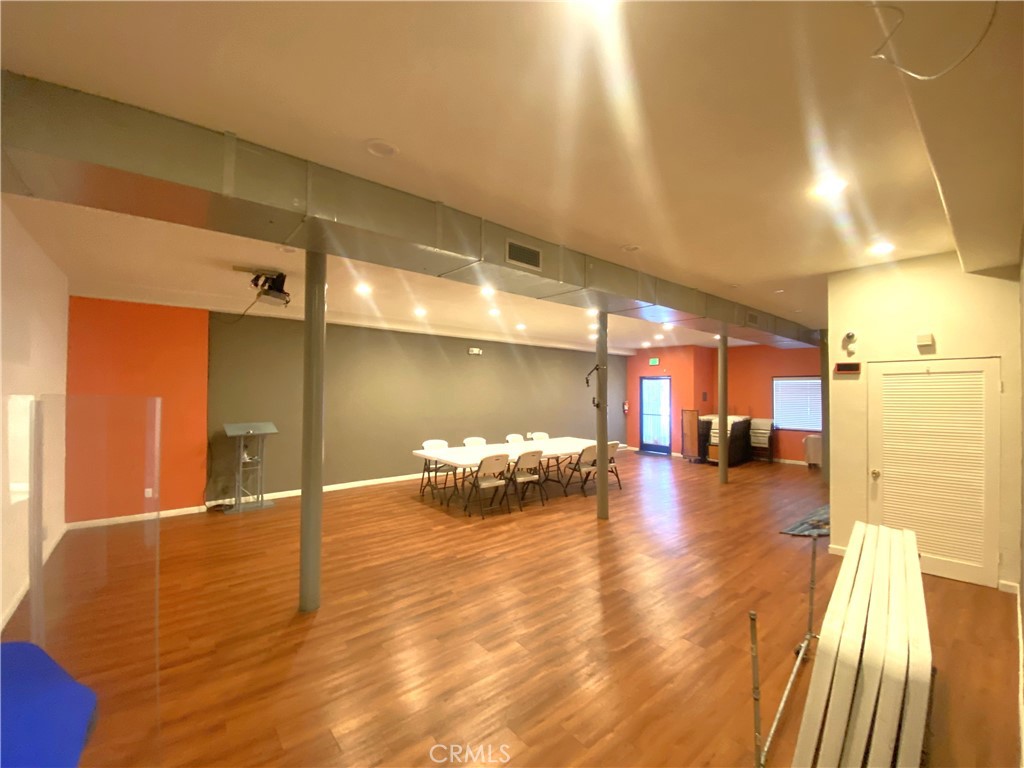 2617 W Beverly Boulevard Property Photo 13