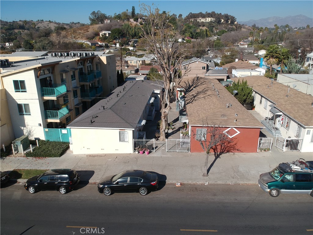 4669 Huntington Drive N Property Photo 1