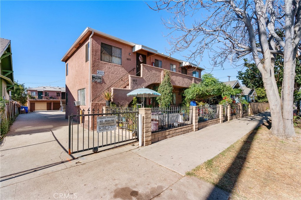 1927 Griffin Avenue Property Photo 6