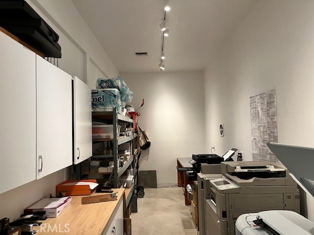 234 N El Molino Avenue Property Photo 6