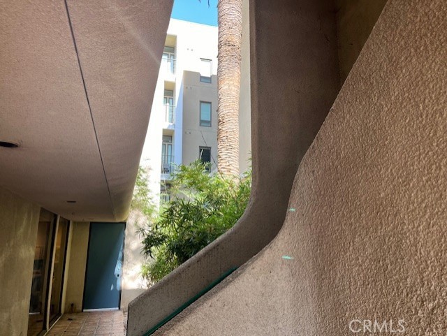 234 N El Molino Avenue Property Photo 7