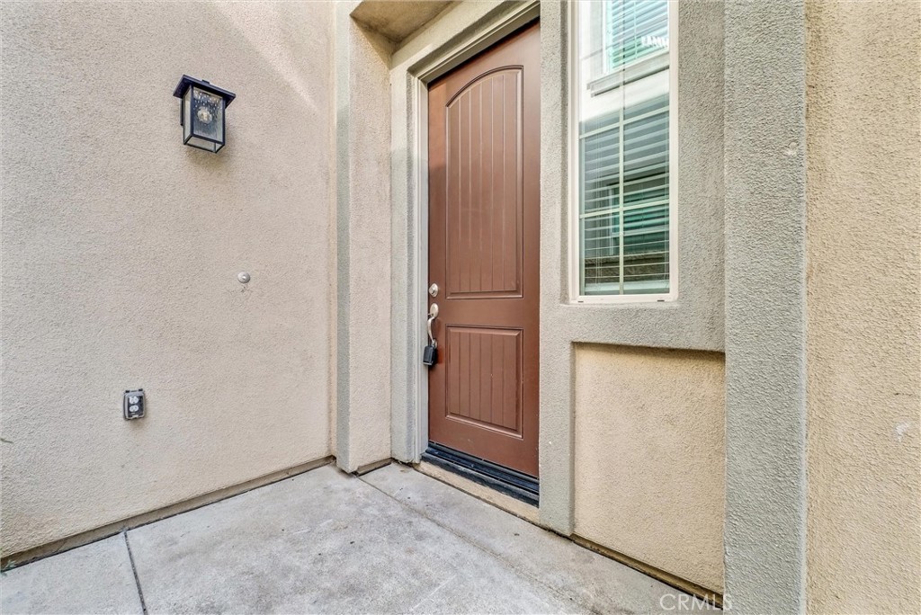 5327 Novara Avenue Property Photo 4