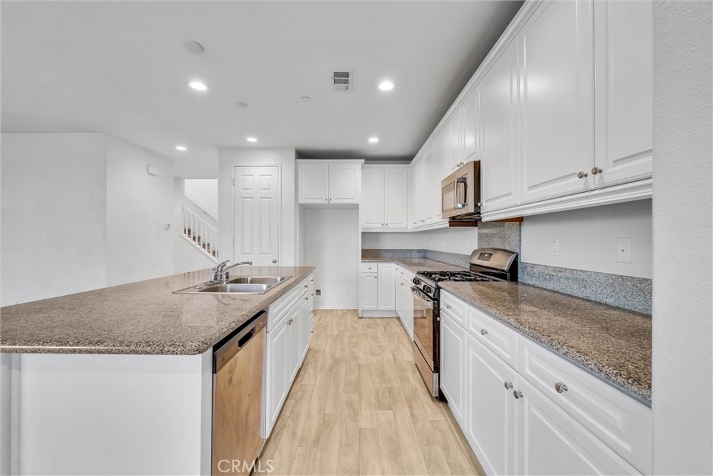 5327 Novara Avenue Property Photo 14