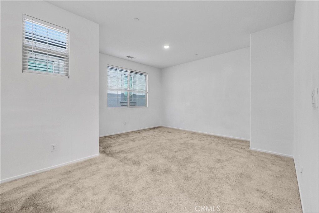 5327 Novara Avenue Property Photo 18
