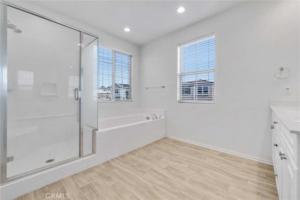 5327 Novara Avenue Property Photo 31