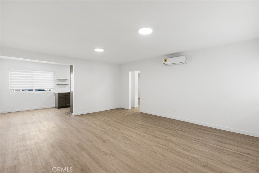 1063 Justin Avenue Property Photo 3