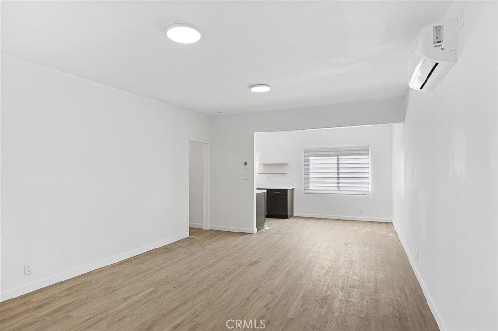 1063 Justin Avenue Property Photo 8