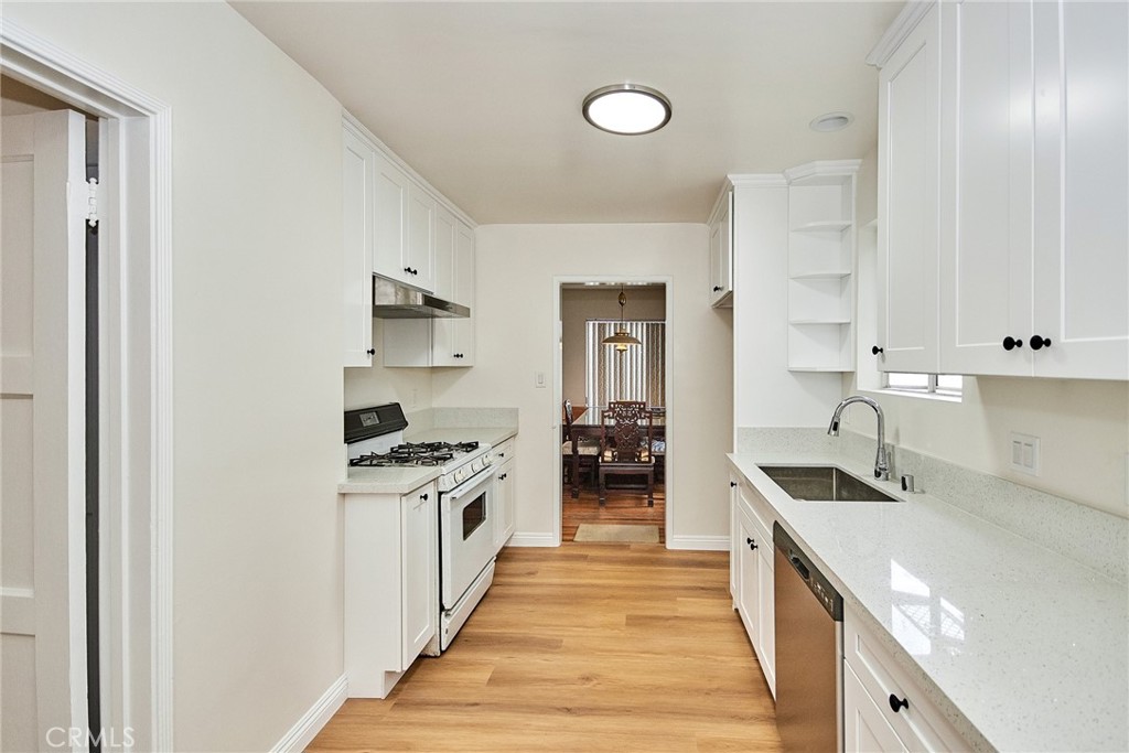 1404 Violeta Drive Property Photo 10