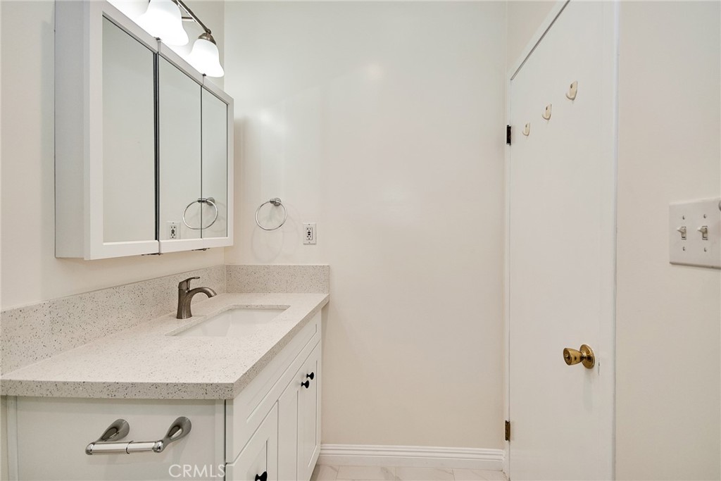 1404 Violeta Drive Property Photo 33