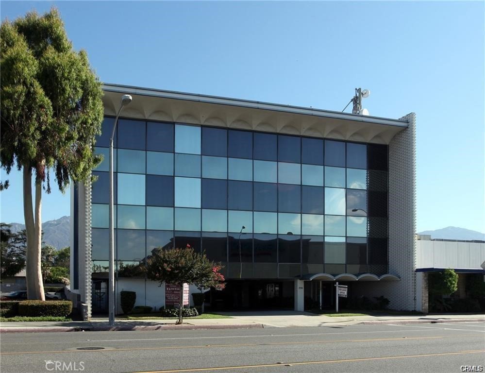 735 W Duarte Road 401 Property Photo 1