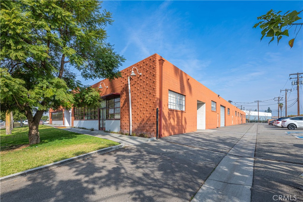15757 Valley Boulevard Property Photo