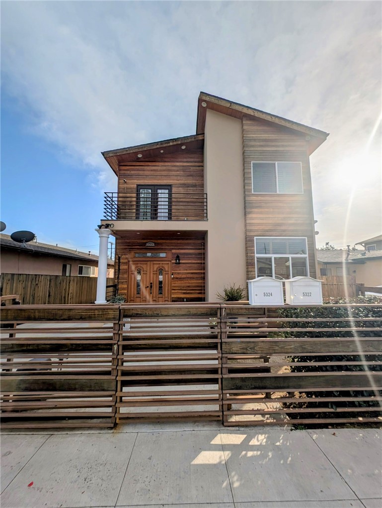 5322 Lincoln Avenue Property Photo