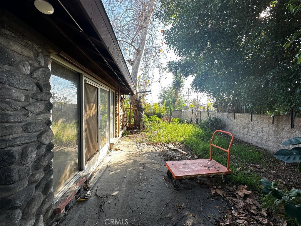 5040 Heintz Street Property Photo 5