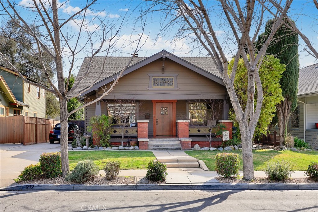 212 E Colorado Boulevard Property Photo