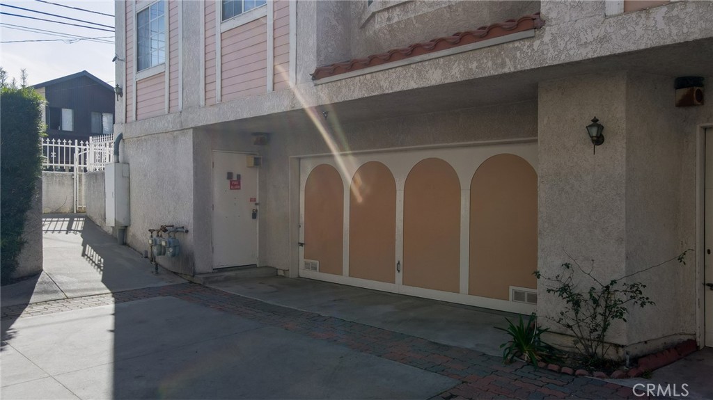 32 Diamond Street D Property Photo 19