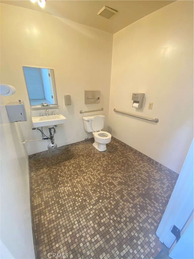 2620 Concord Avenue 118 Property Photo 6