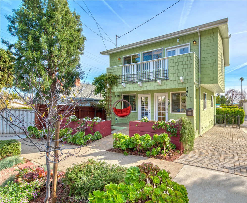 196 E Montecito Avenue Property Photo