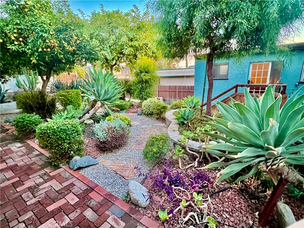 3022 Terry Place Property Photo 3