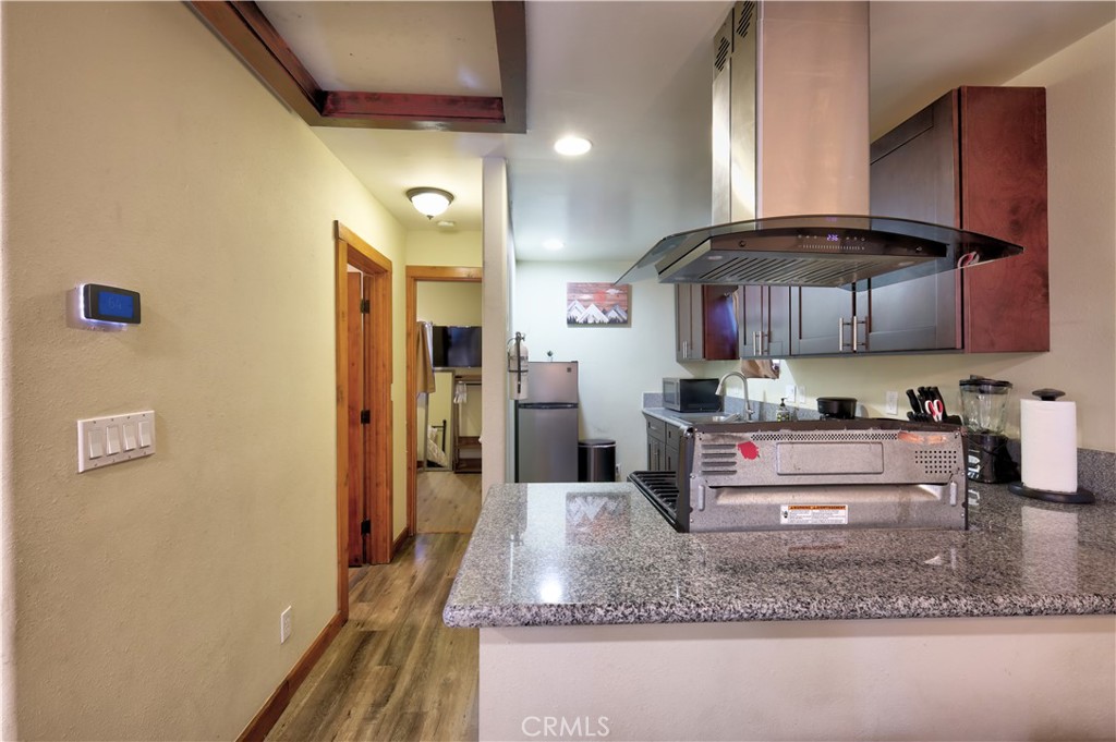29251 Lake Brook Avenue Property Photo 8