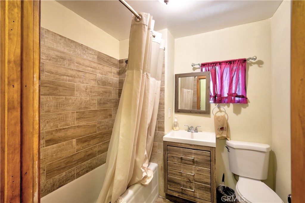 29251 Lake Brook Avenue Property Photo 16