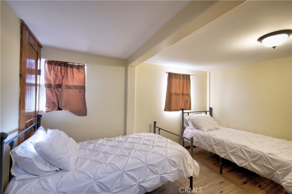 29251 Lake Brook Avenue Property Photo 23