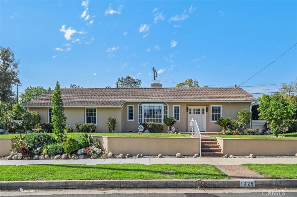 1625 Rose Avenue Property Photo